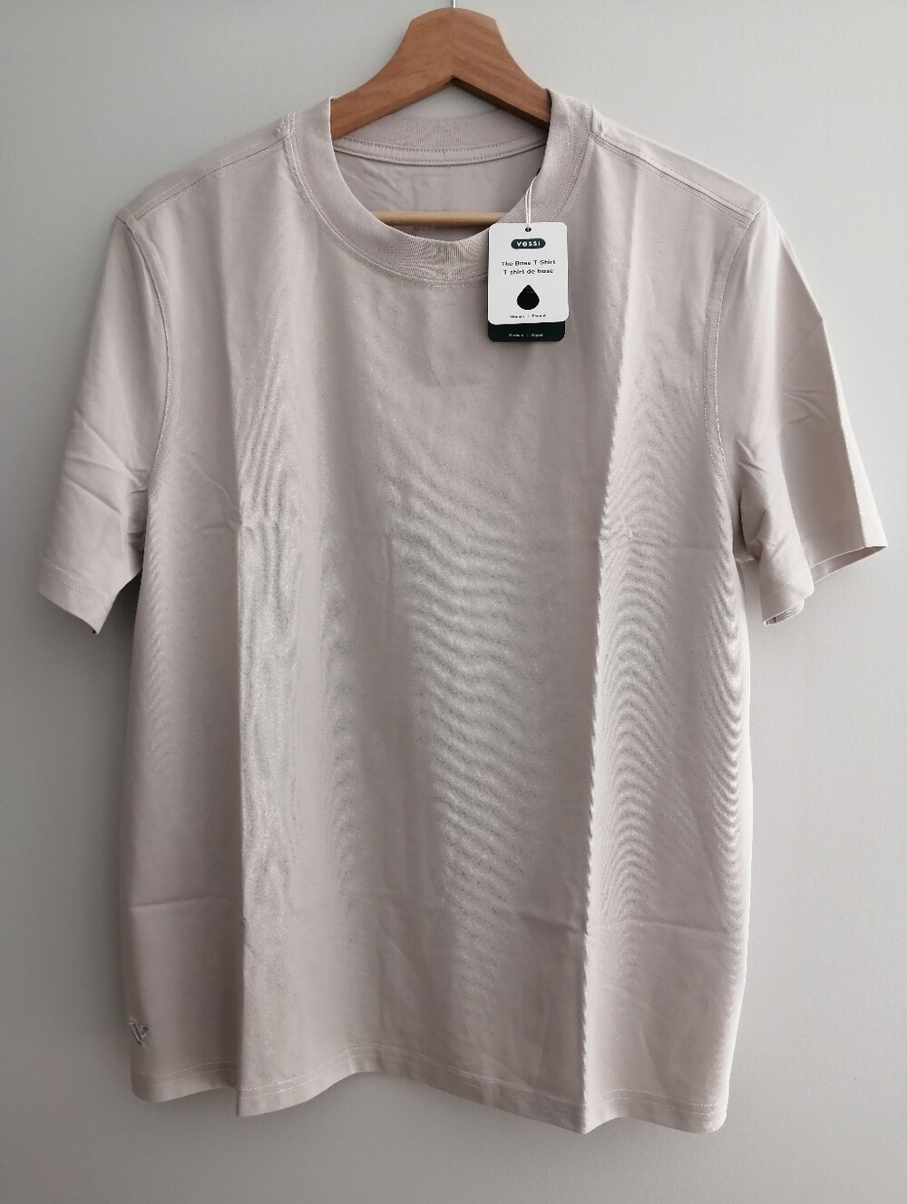 NWT Vessi Women's Base T-Shirt Relaxed Fit Sorona Cooling Tee Medium